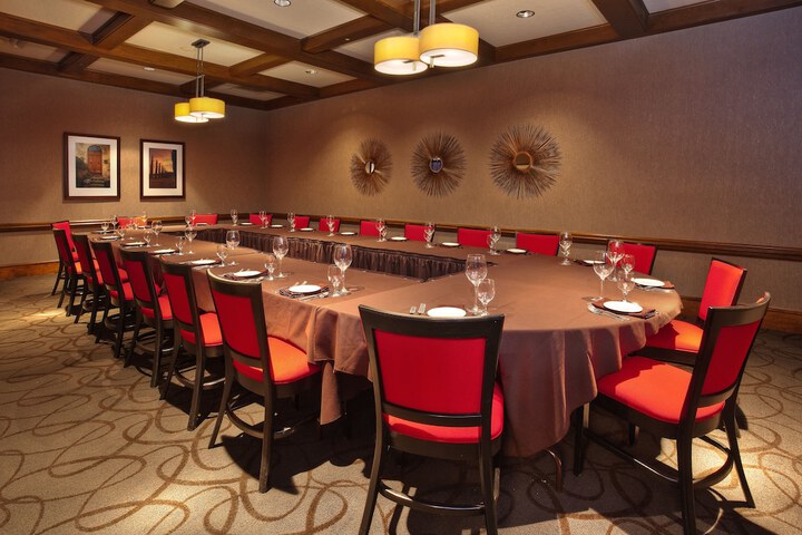 Dining 68 of 73