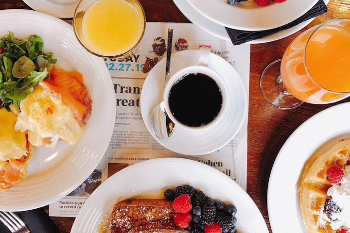 Breakfast/Coffee Service 119 of 133