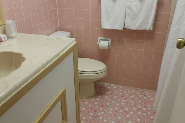 Room 15 of 44