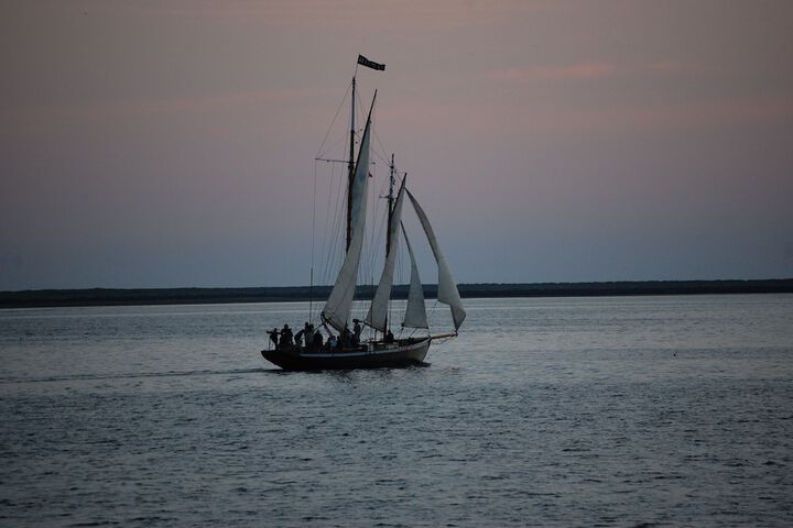 Old Harbor Inn