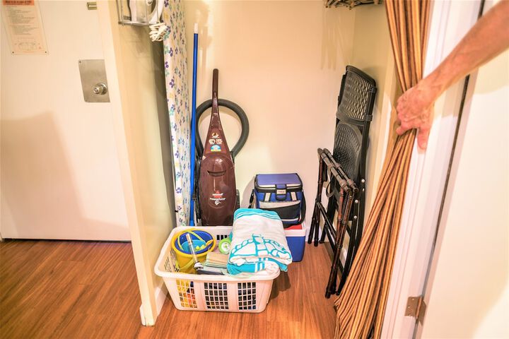 Room 51 of 206