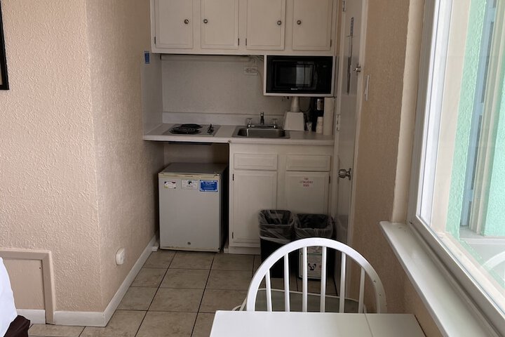 Room 25 of 26