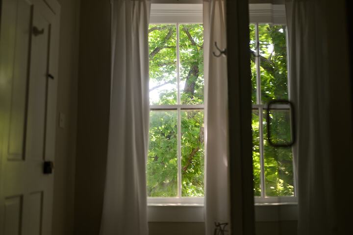 Room 52 of 111