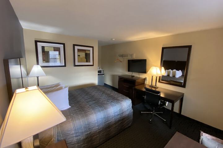 Room 36 of 40