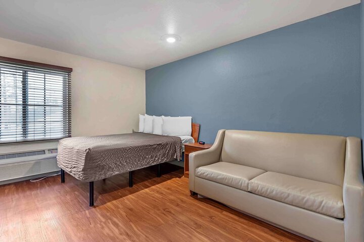 Room 17 of 26