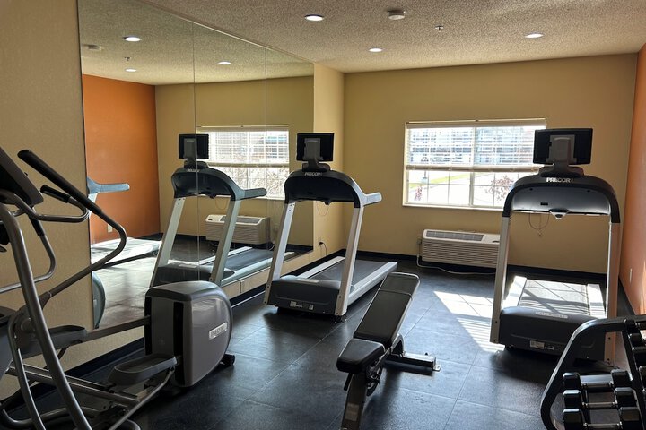 Country Inn & Suites by Radisson Owatonna, MN