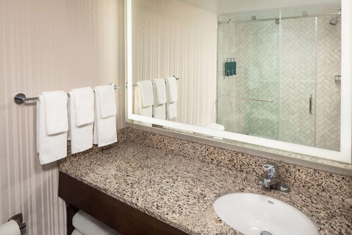 Doubletree by Hilton Washington DC Silver Spring
