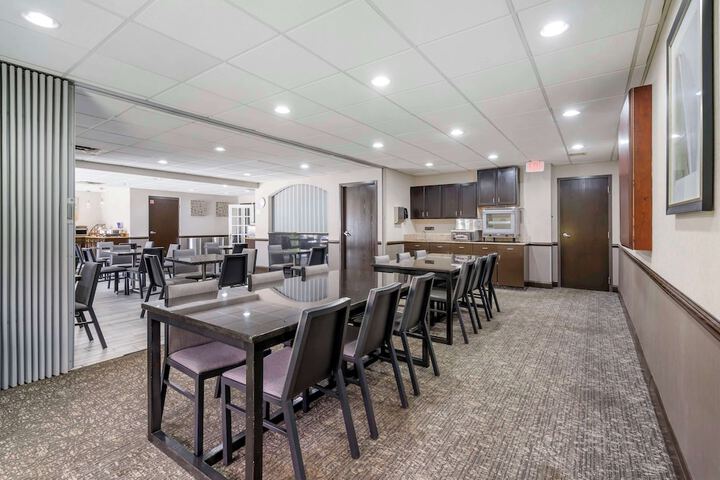 Best Western Suites