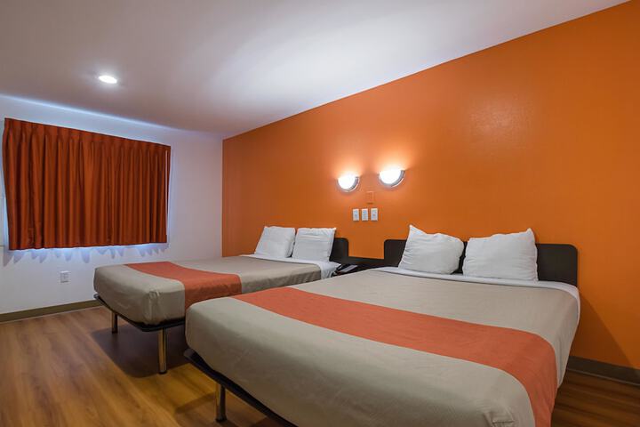 Room 20 of 32