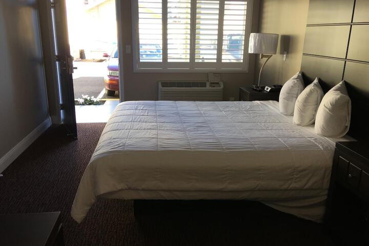 Room 13 of 43