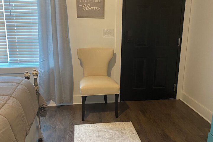 Room 67 of 98