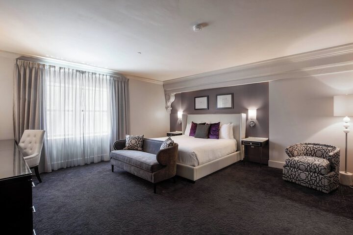 Room 47 of 74
