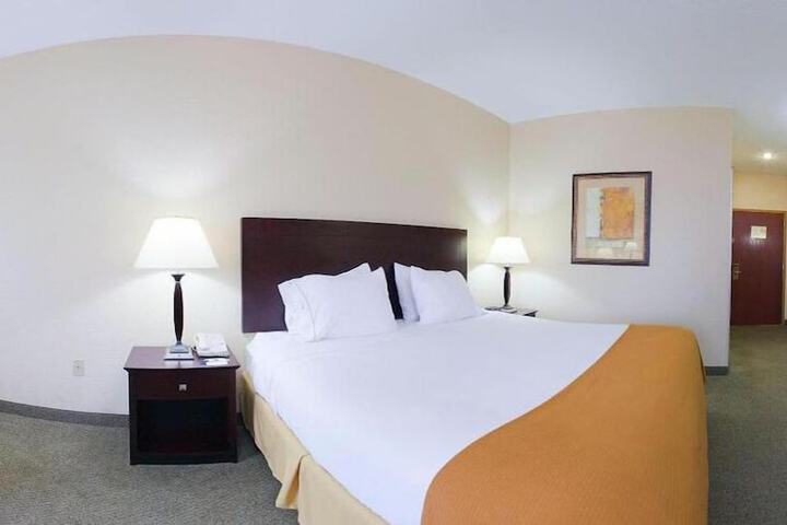 Holiday Inn Express Hotel & Suites Athens by IHG