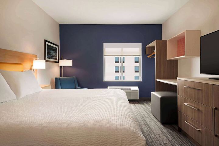 Room 28 of 57