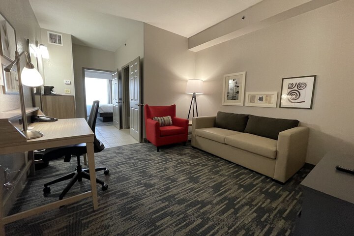 Room 17 of 35