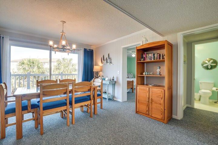 Sunny Condo - Private Ocean Isle Beach Access!