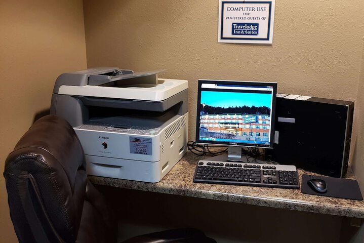 Business Center 63 of 63