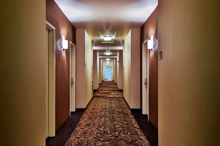Hotel 2 of 76