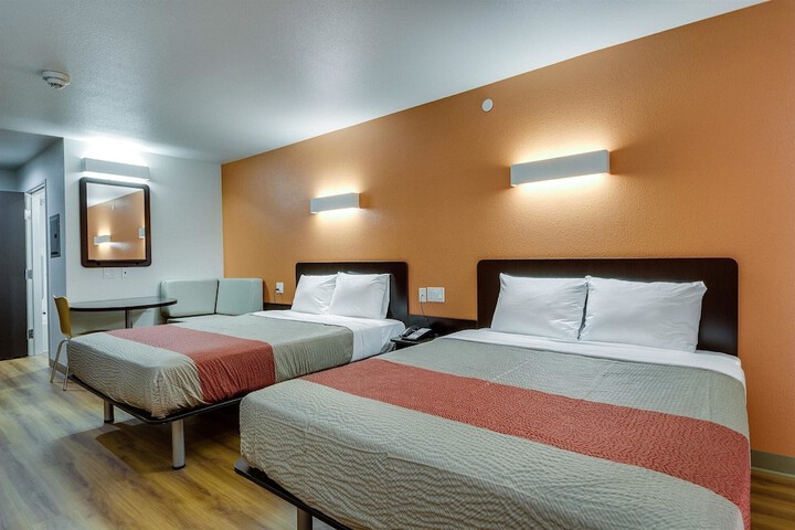 Motel 6 Tulsa OK