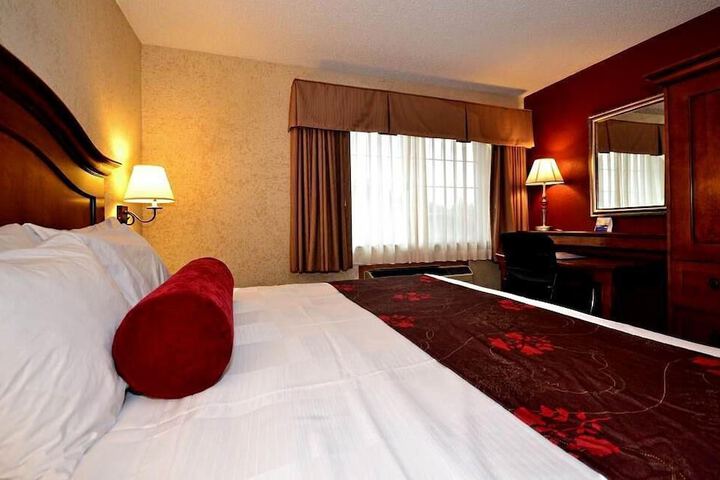 Best Western Plus Rama Inn
