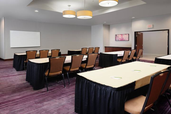 Courtyard by Marriott Houston Pearland