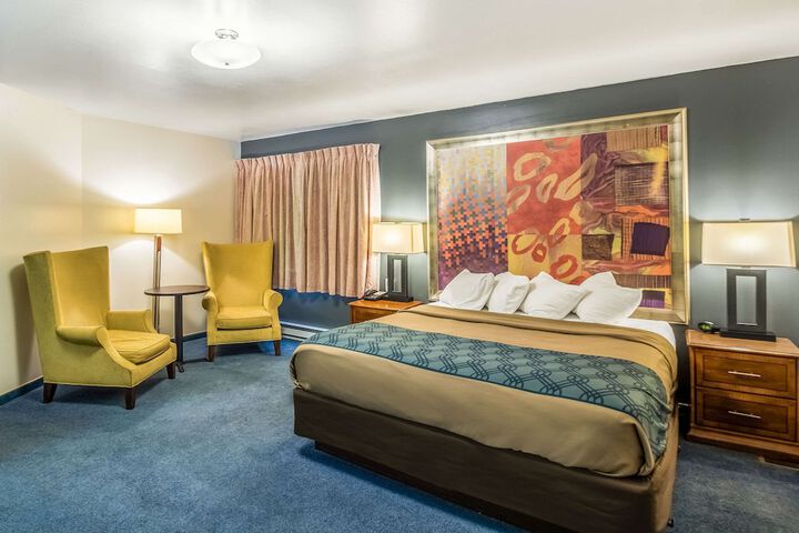 Econo Lodge Waupaca