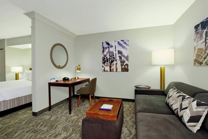Room 8 of 24
