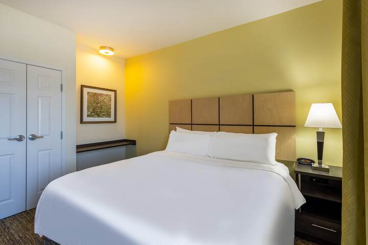 Room 20 of 28