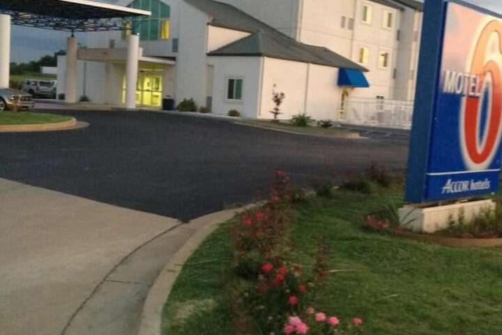 Hotel 6 of 41