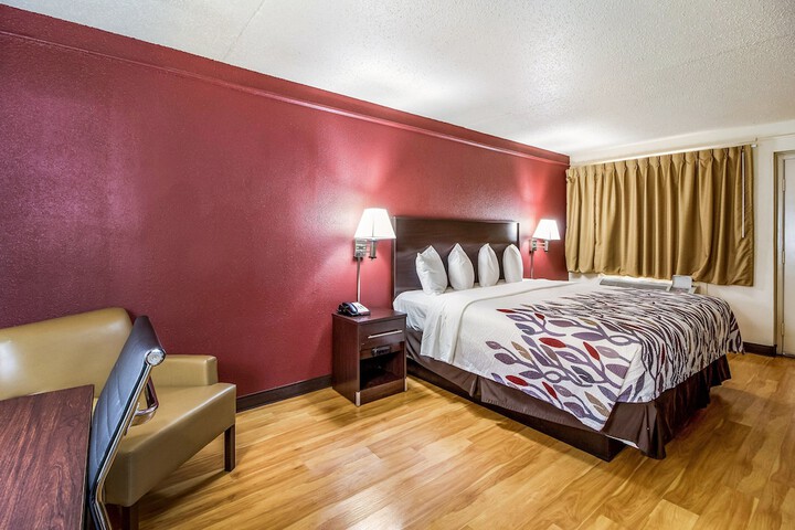 Room 16 of 30