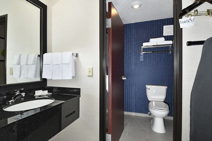 Room 15 of 41