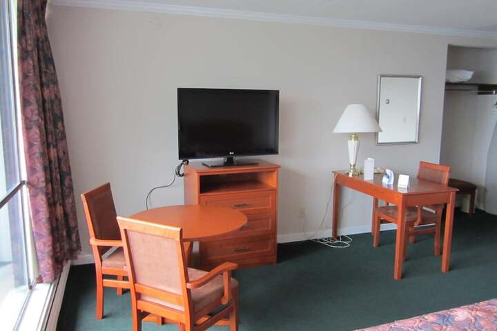 Highliner Hotel & Conference Centre