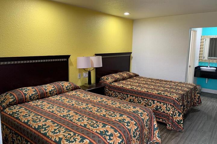 Room 11 of 29