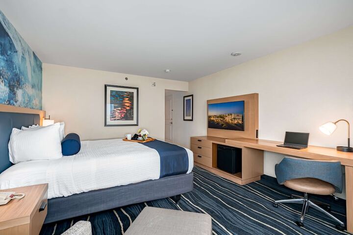 Room 30 of 60