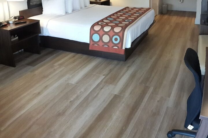 Room 45 of 77