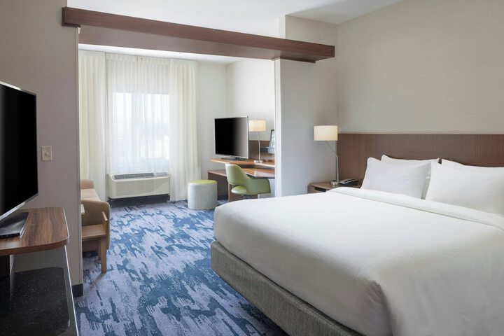 Fairfield Inn & Suites Springfield Northampton / Amherst