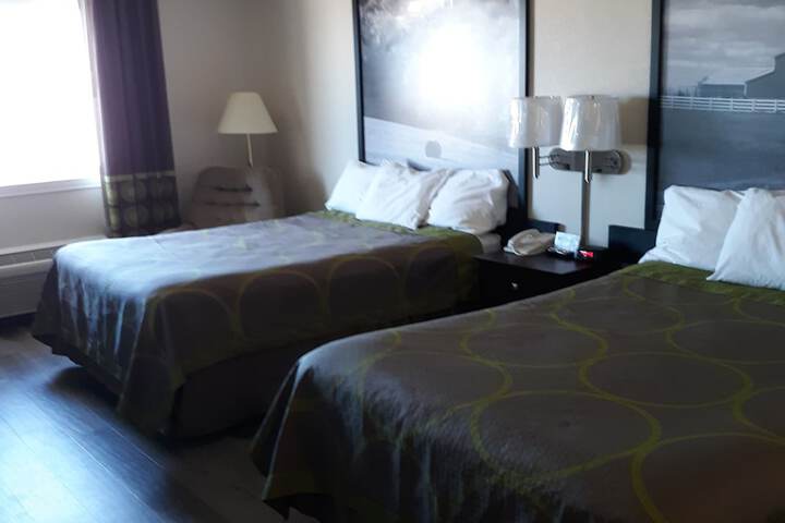 Room 13 of 40
