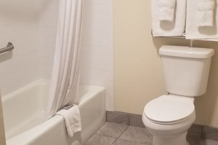 Best Western Airport Albuquerque InnSuites Hotel & Suites