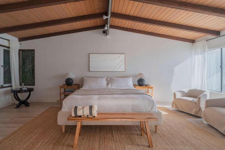 Malibu Villa with Beach Access and Ocean View