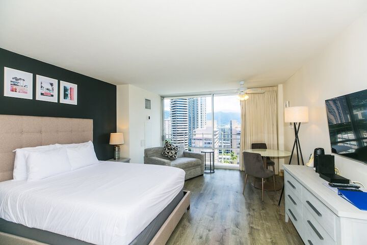 Room 43 of 60