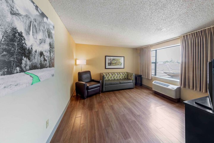 Room 11 of 31