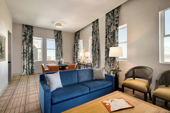 Room 42 of 80