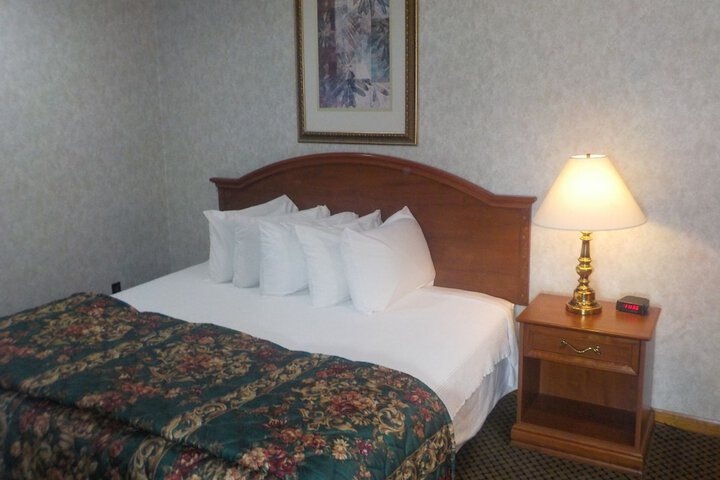 Room 10 of 43