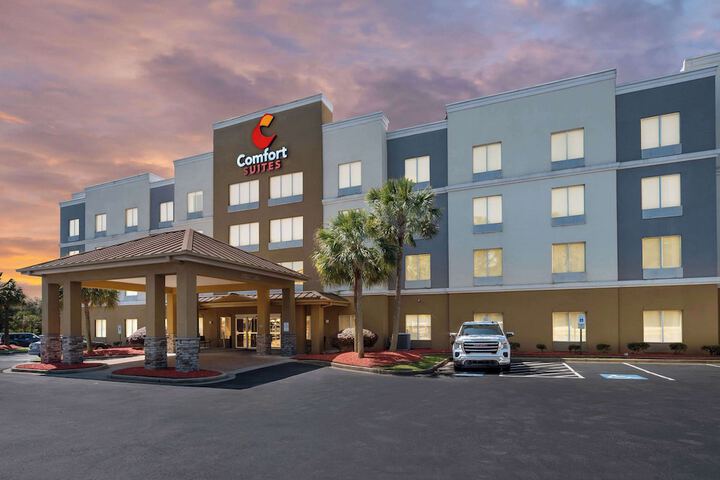 Hotel 7 of 62