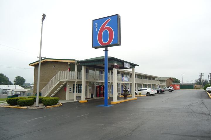 Motel 6 Somerset KY