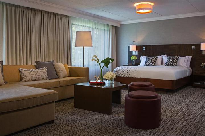 RENAISSANCE WESTCHESTER HOTEL