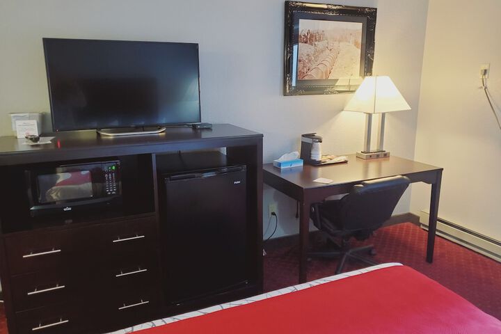 Blackstone Lodge & Suites