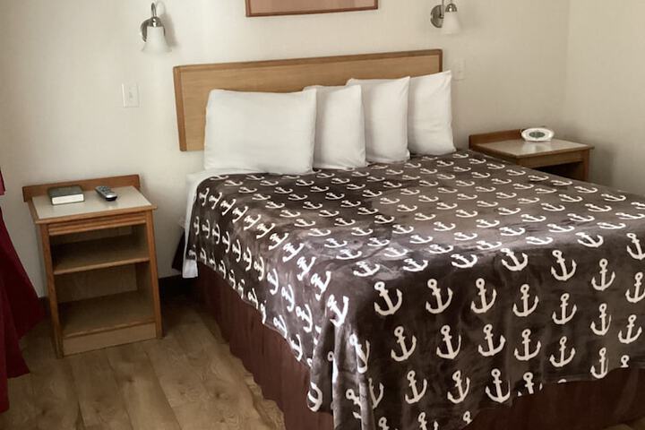 Room 17 of 68