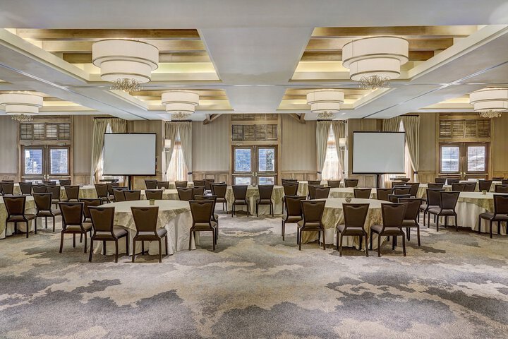 The Lodge at Vail a RockResort by Vail Resorts
