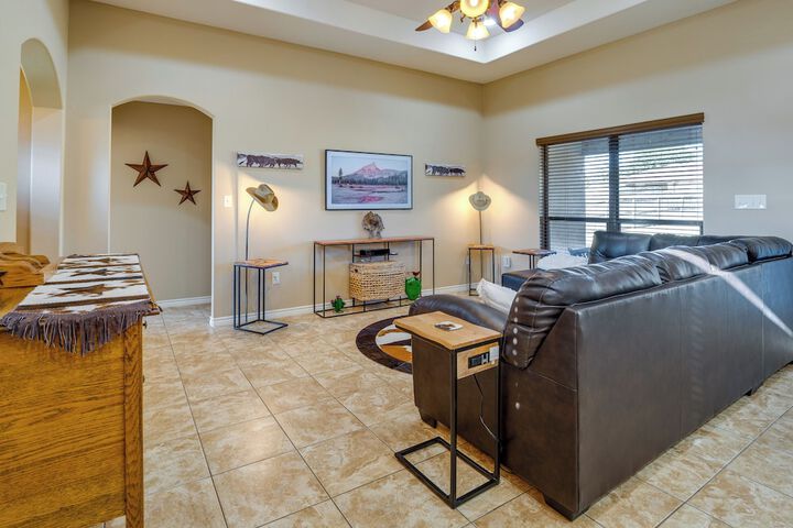 Pleasanton Vacation Rental w / Private Yard!